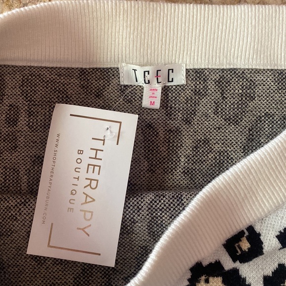 TCEC Leopard sweater knit skirt NWT Medium - Picture 2 of 5